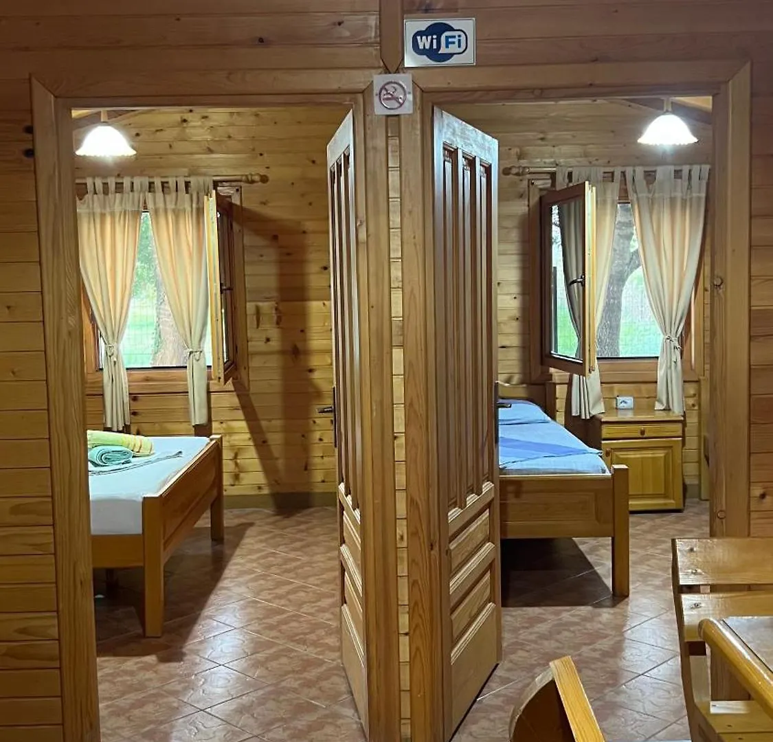 Kompleksi Turistik Leonardo Shengjin