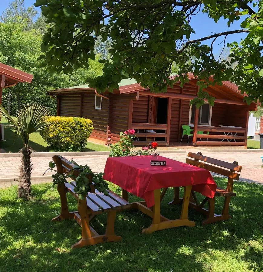 Kompleksi Turistik Leonardo Shengjin Chalet