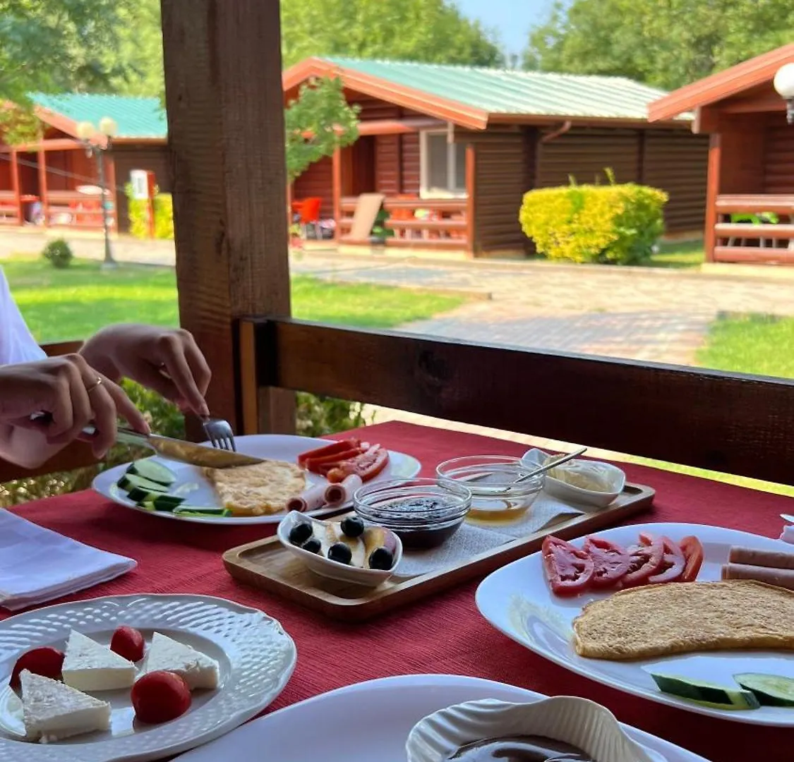 Kompleksi Turistik Leonardo Shengjin 0*,  Albania
